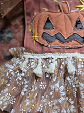 Spooky daisy pumpkin romper ✨️RTS✨️