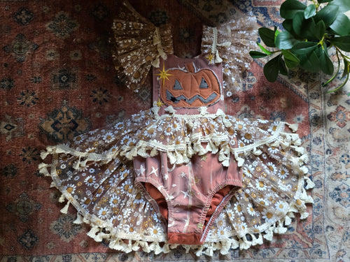 Daisy pumpkin romper ✨️RTS✨️