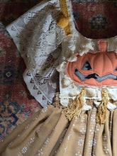 Vintage lace daisy pumpkin dress ✨️RTS✨️