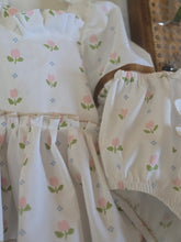 2 piece vintage tulip set