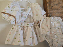 2 piece vintage tulip set