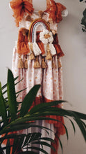 Retro daisy rainbow