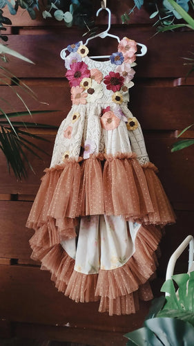 Vintage lace dress with floral details | size 4/5
