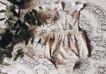 ✨️ vintage floral embroidered romper ✨️