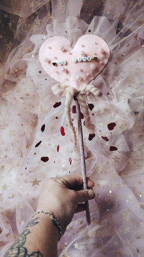 BE MINE HEART WAND