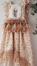 Daisy bunny high-low dress