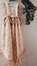 Daisy bunny high-low dress